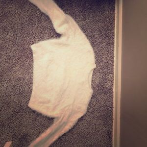 white kendall and kylie crop too